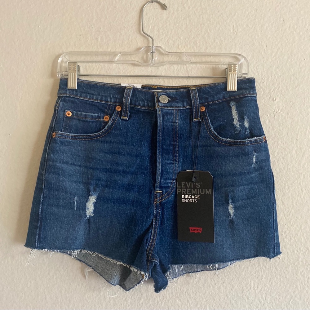 Levi’s - rib cage shorts